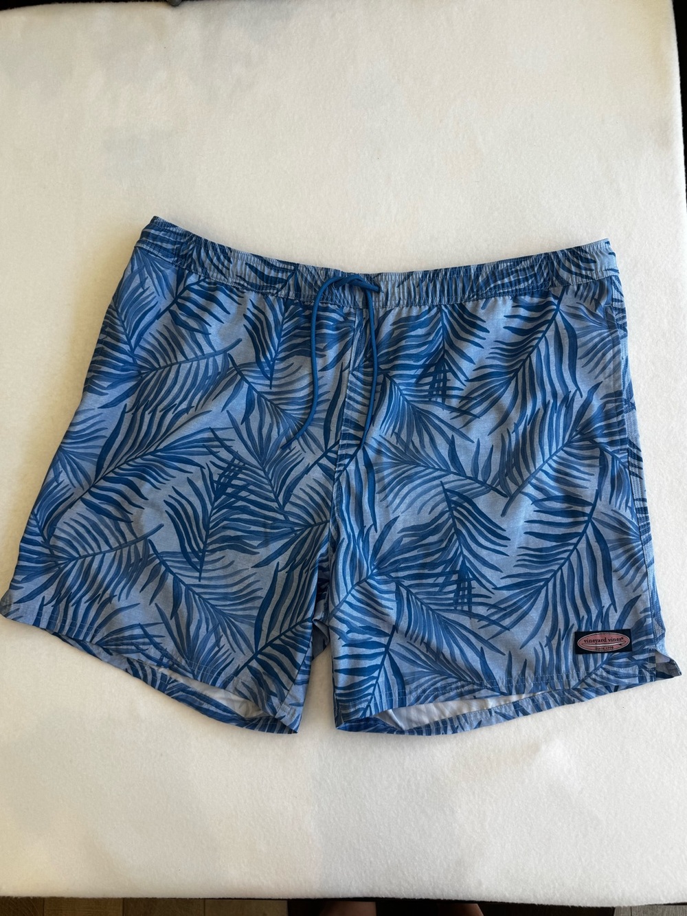 Vineyard Vines Men’s Blue Palm-Print Swim Trunks XXL EUC